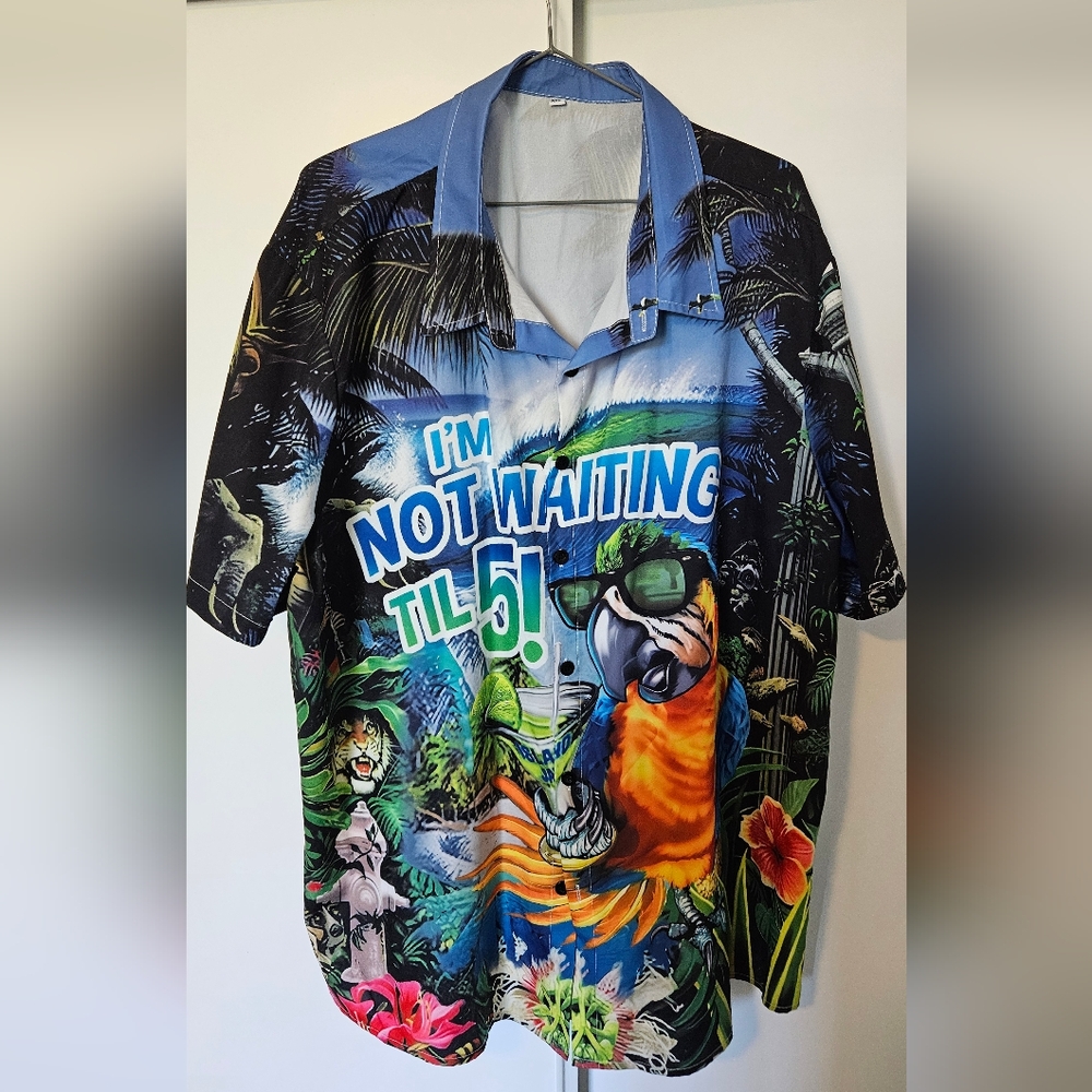Tropical Parrot Graphic Shirt